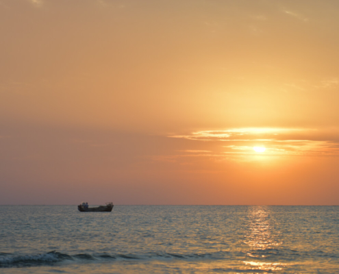 Africa, Egypt,, sun rise, sun light, red sea, beach, clouds, orange, sky, boat, boat in sunrise, boat in sunset, water, fishing, sea