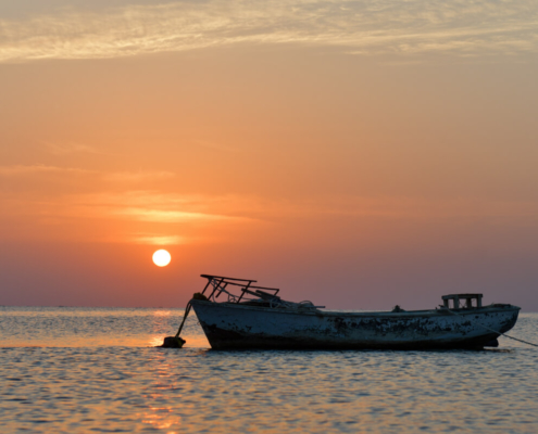 Africa, Egypt,, sun rise, sun light, red sea, beach, clouds, orange, sky, boat, boat in sunrise, boat in sunset
