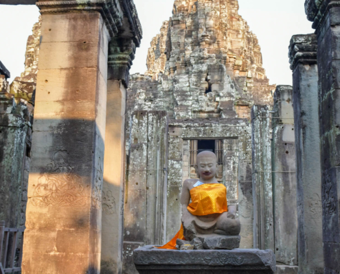 Angkor Wat Bayon Temple Cambodia old ruins budda